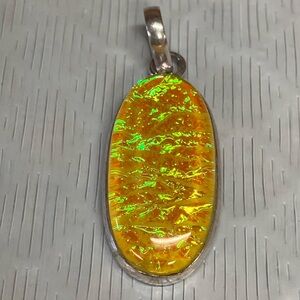 NWOT Yellow/Green/Red Iridescent Pendant